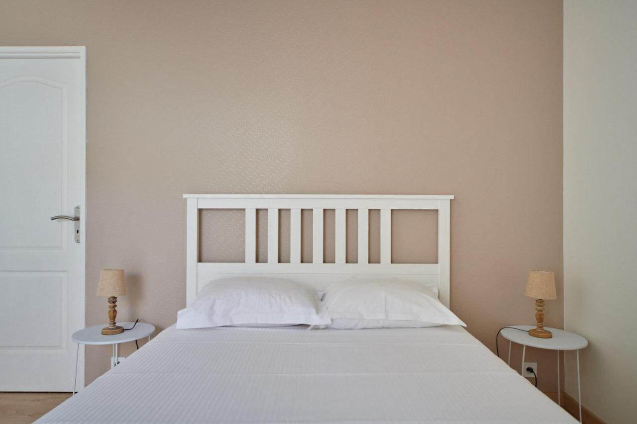 Le Carre Saint Pierre - Chambres D'Hotes Marey-les-Fussey Екстер'єр фото