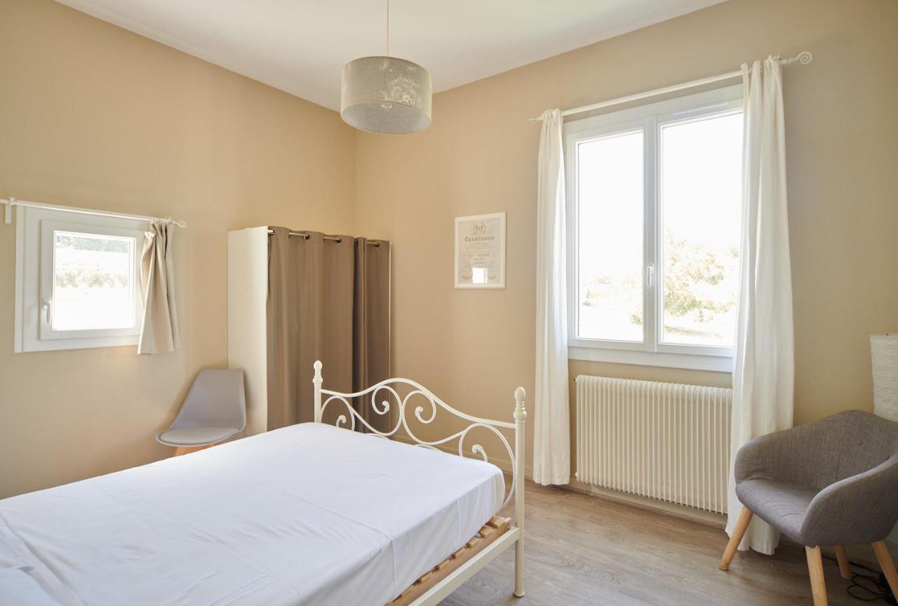 Le Carre Saint Pierre - Chambres D'Hotes Marey-les-Fussey Екстер'єр фото