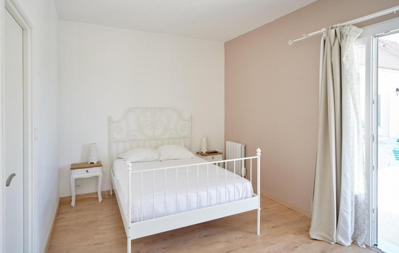 Le Carre Saint Pierre - Chambres D'Hotes Marey-les-Fussey Екстер'єр фото